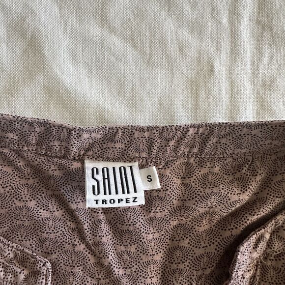 Saint Tropez Womens Blouse Sz Small Pleated Boho Bohemian Neutral Minimal Autumn - Picture 10 of 12